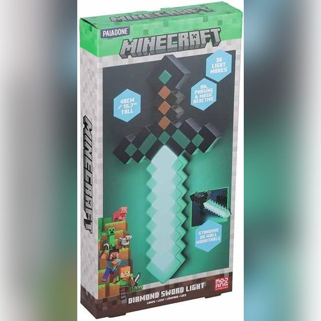 Diamond Sword Light - Paladone Products Ltd
