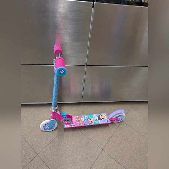 Scooter L.O.L Surprise! LOL Surprise Folding Inline (exhibition)