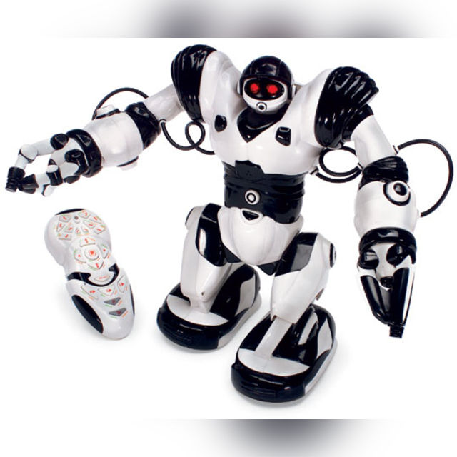 Radio-controlled robot RoboSapien white