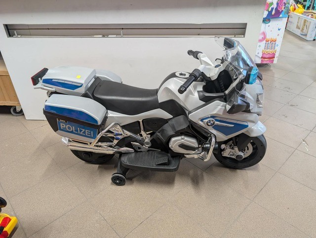 Elektromobilis 6V BMW Police Motorcycle Electric Ride On (ekspozicinis)