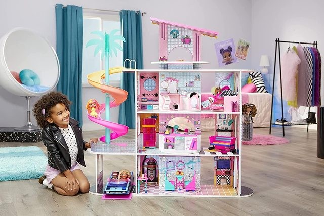 Dollhouse LOL OMG House, 85+ surprises, 4 floors, 2021