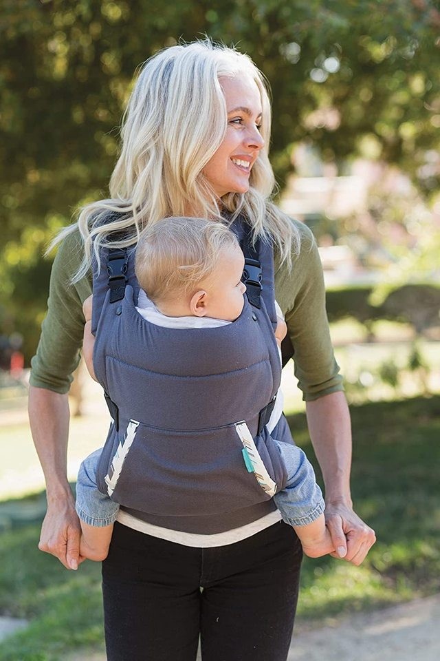 Nešioklė Infantino Cuddle up ergonomic hoodie