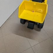 Elektromobilis CAT 6V (ekspozicinis)