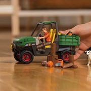 Schleich Farm World Working In The Forest 42659 Farm Figurine Set