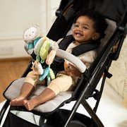 INGENUITY TOYS pakabinamas žaislas Nally and Friends, 13046