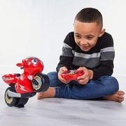 Nuotoliniu būdu valdoma mašina Ricky Zoom RC Turbo Trick Ricky