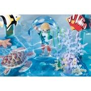 Playmobil 70537 Family Fun Day at the Aquarium & Penguin Enclosure Set