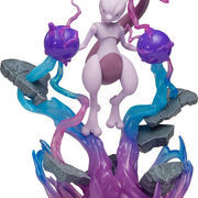 Pokemon Mewtwo Deluxe Collector Light-Up Statue